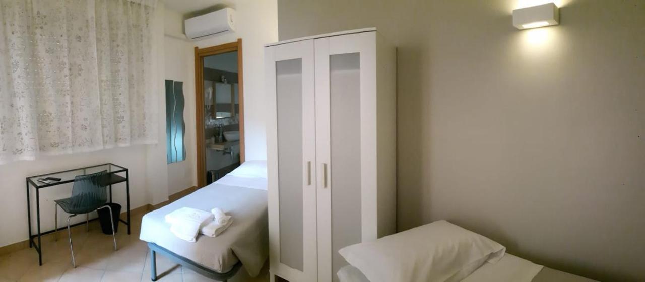 Bed&Bed Tommaso Fazzello Only Rooms Taormina Szoba fotó