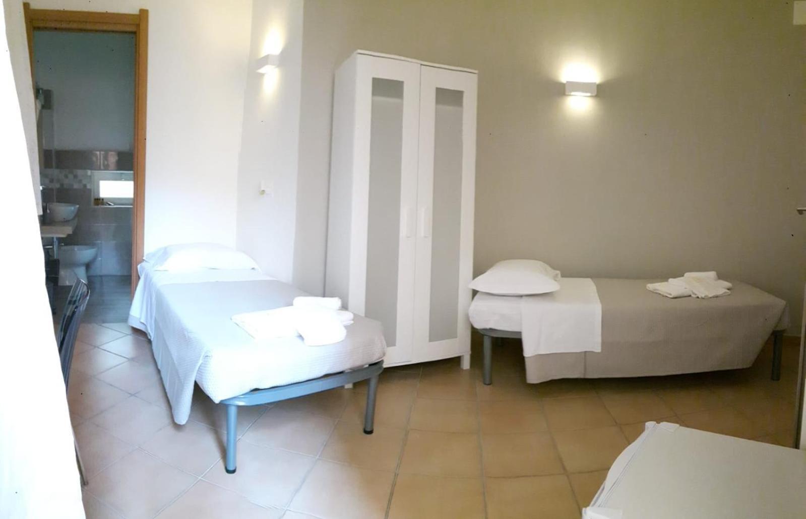 Bed&Bed Tommaso Fazzello Only Rooms Taormina Szoba fotó